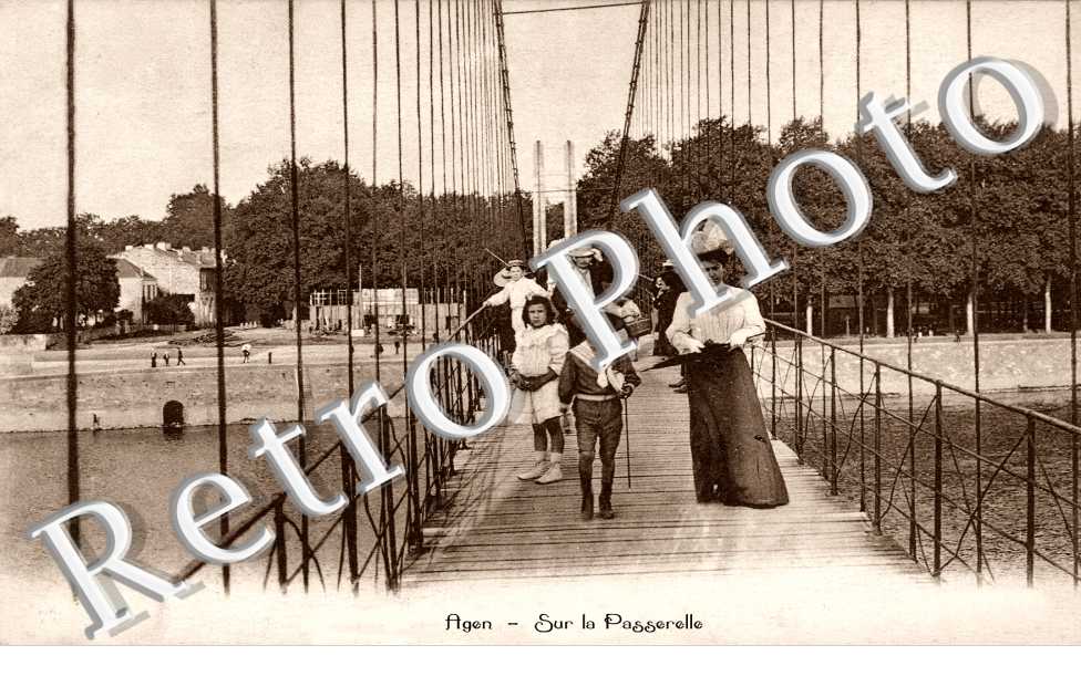 Sur la Passerelle
