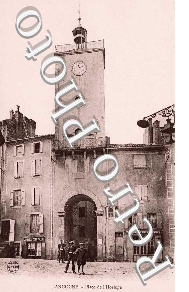 PLACE DE L'HORLOGE