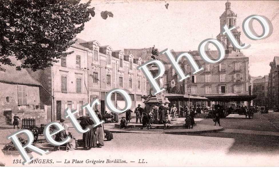 la Place Gregoire Bordillon