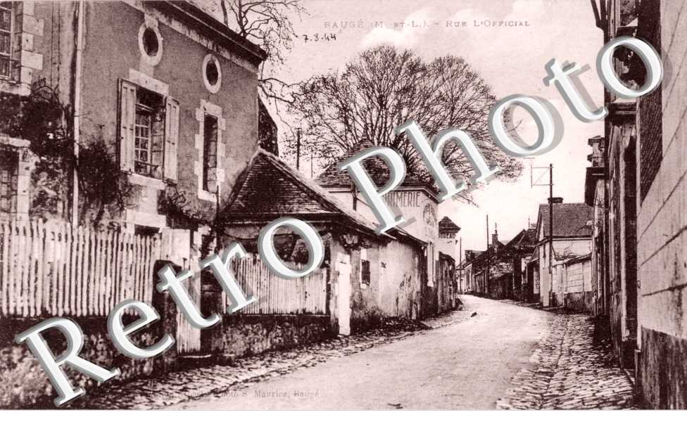 Rue l'Official