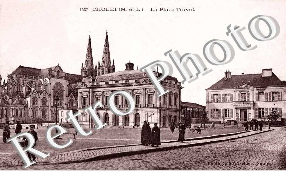 La Place Travot