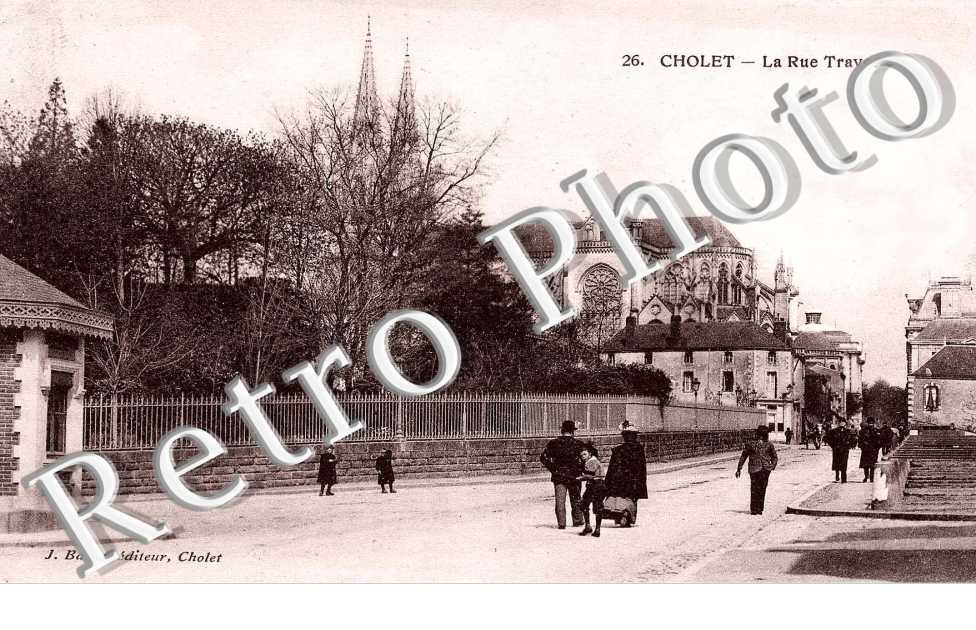 La rue Travot