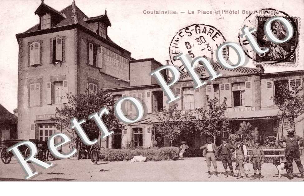 La place de l'hotel Beau-rivage