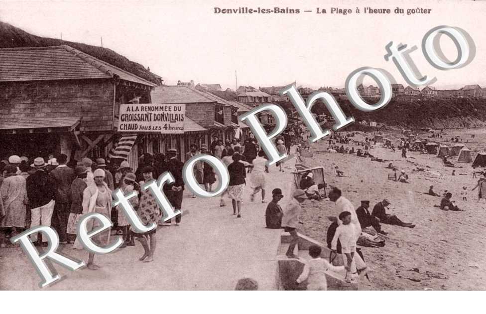 La plage à l'heure du goûter - A la renommée du croissant Donvillais