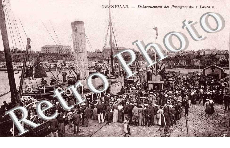 debarquement des passagers du Laura