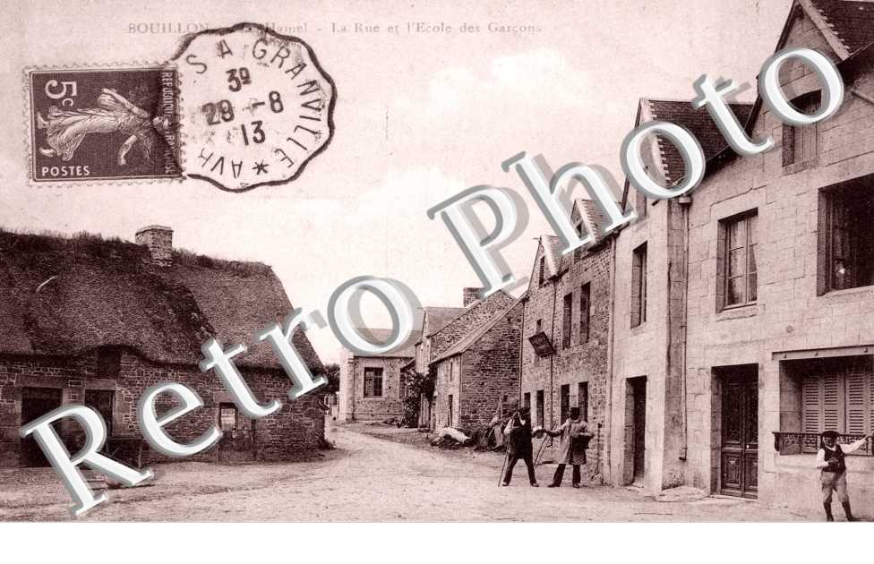 La Rue et l'Ecole des Garcons