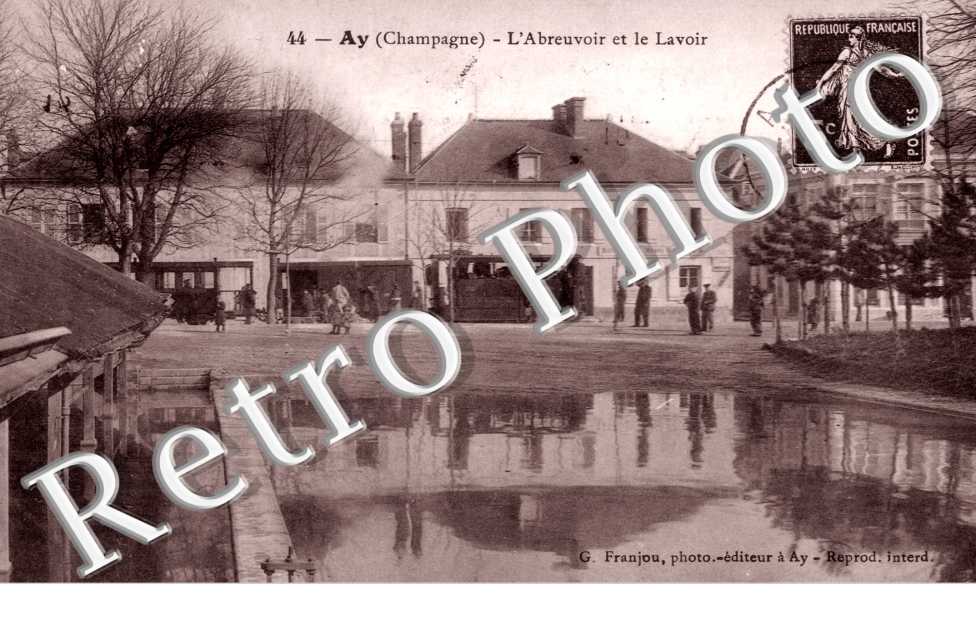 L'Abreuvoir et le Lavoir