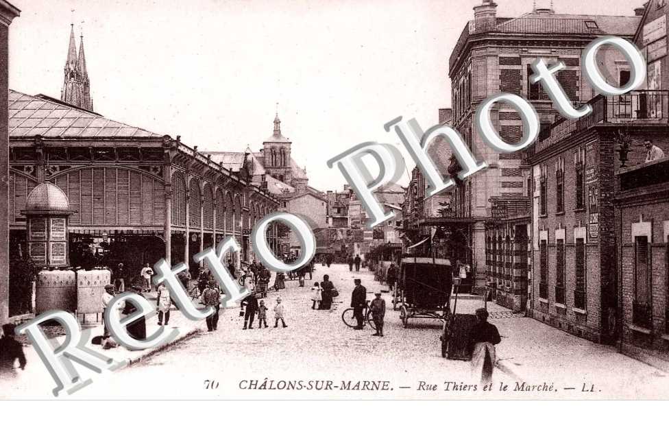 RUE THIERS ET LE MARCHE
