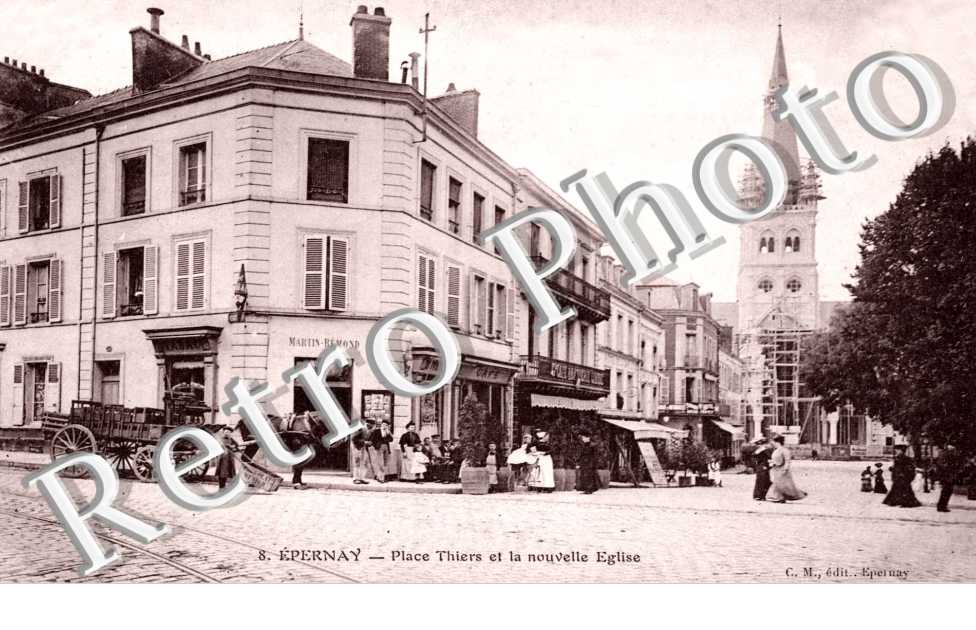 Place Thiers et la nouvelle eglise