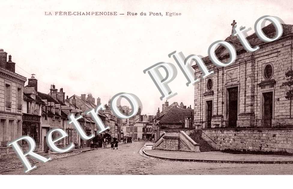 Rue du Pont, l'Eglise