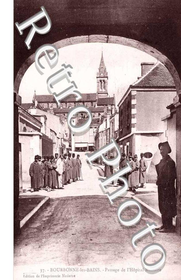 passage de l'hopital militaire