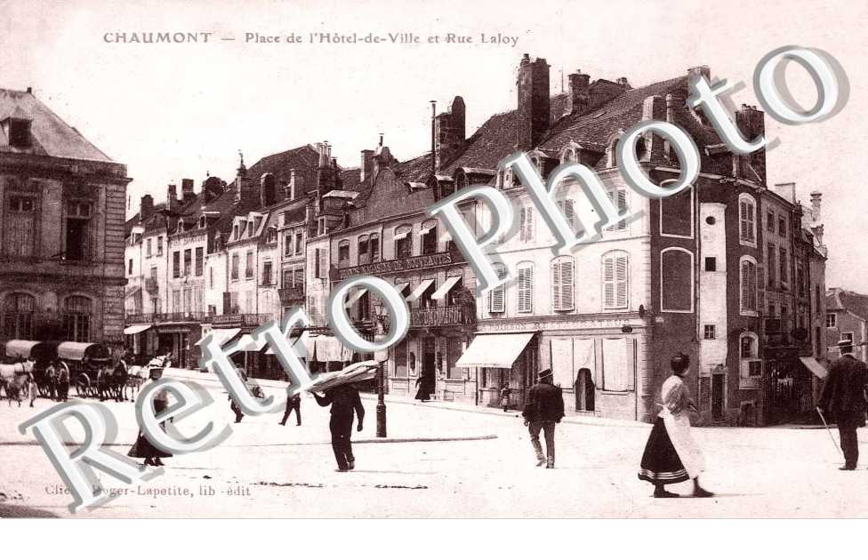 Place de l'hotel de ville et rue Laloy