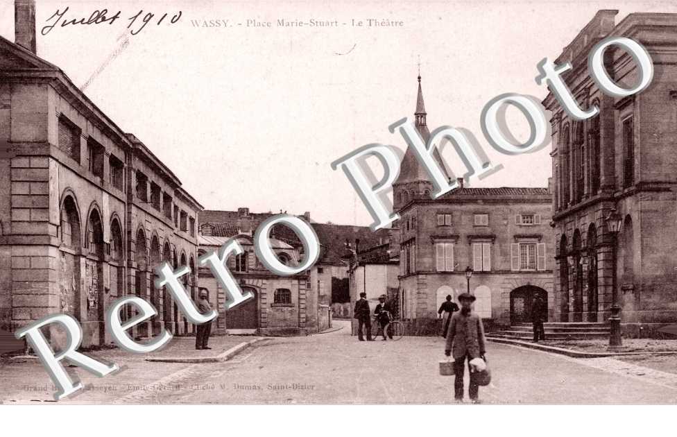 place Marie Stuart - le theatre