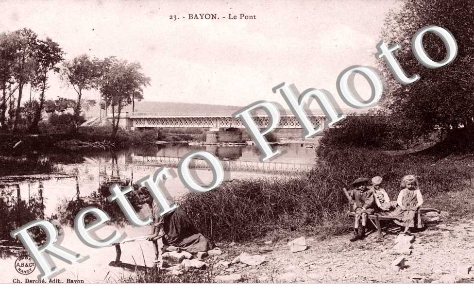 le pont (laveuse, enfants)