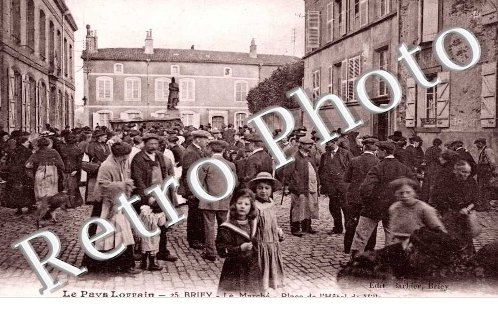 marche et Place de l'Hotel de Ville