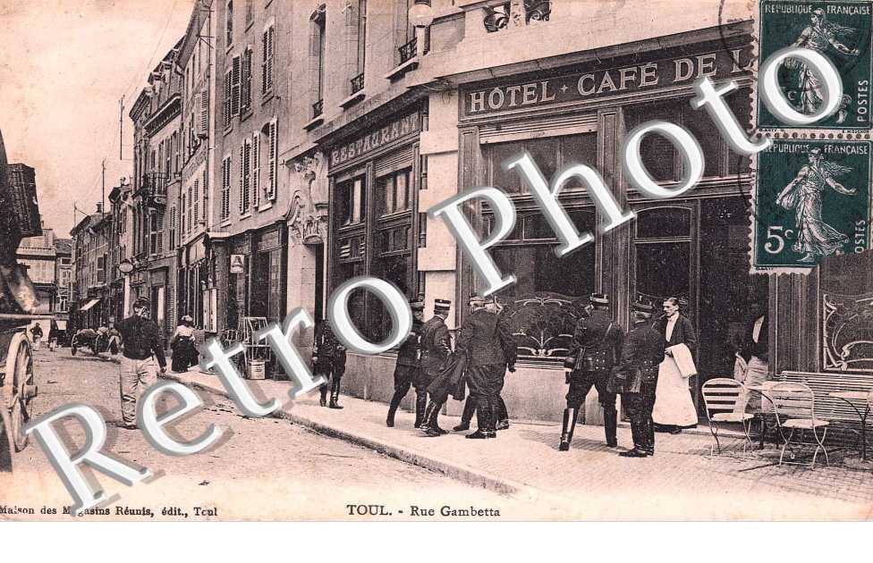 Rue Gambetta (hotel - cafe)
