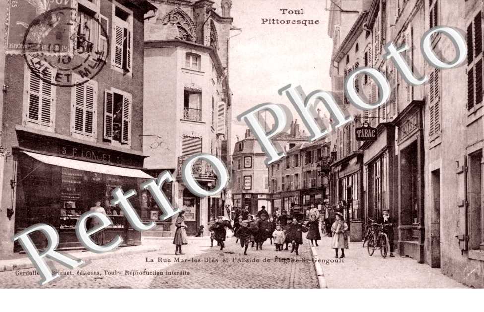 Rue Mur les Bles et l'Abside de l'Eglise St Gengoult