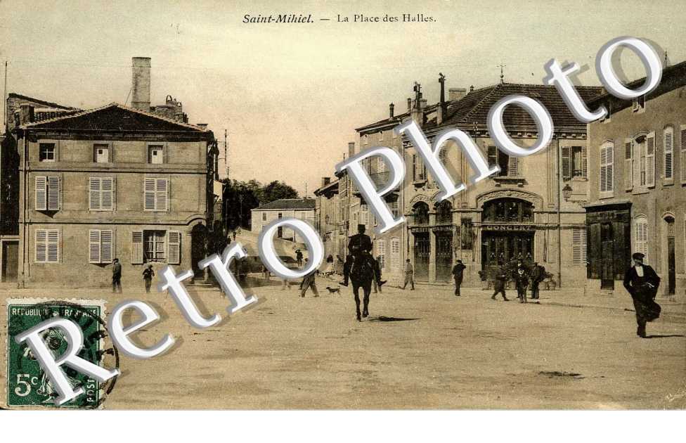 la place des halles (couleur)