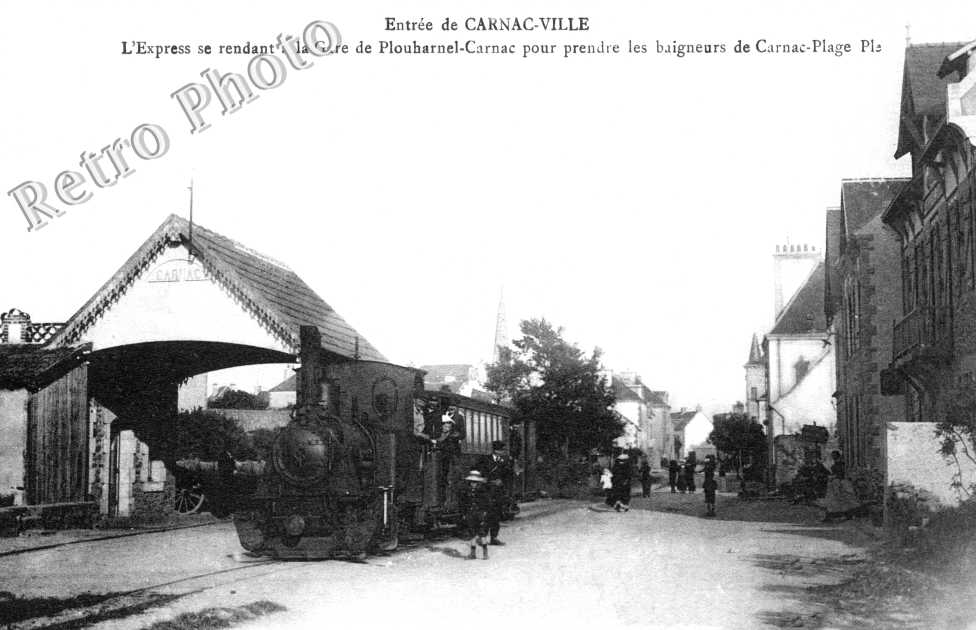 entree - l'express se rendant a la gare de Plouharnel-Carnac pour prendre les baigneurs de Carnac Plage (train