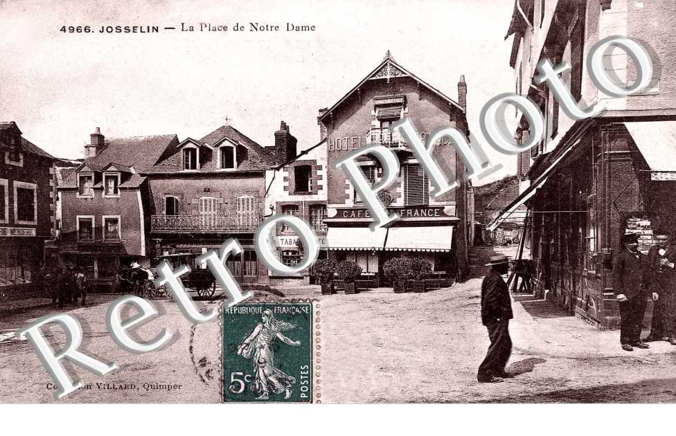La place de Notre Dame