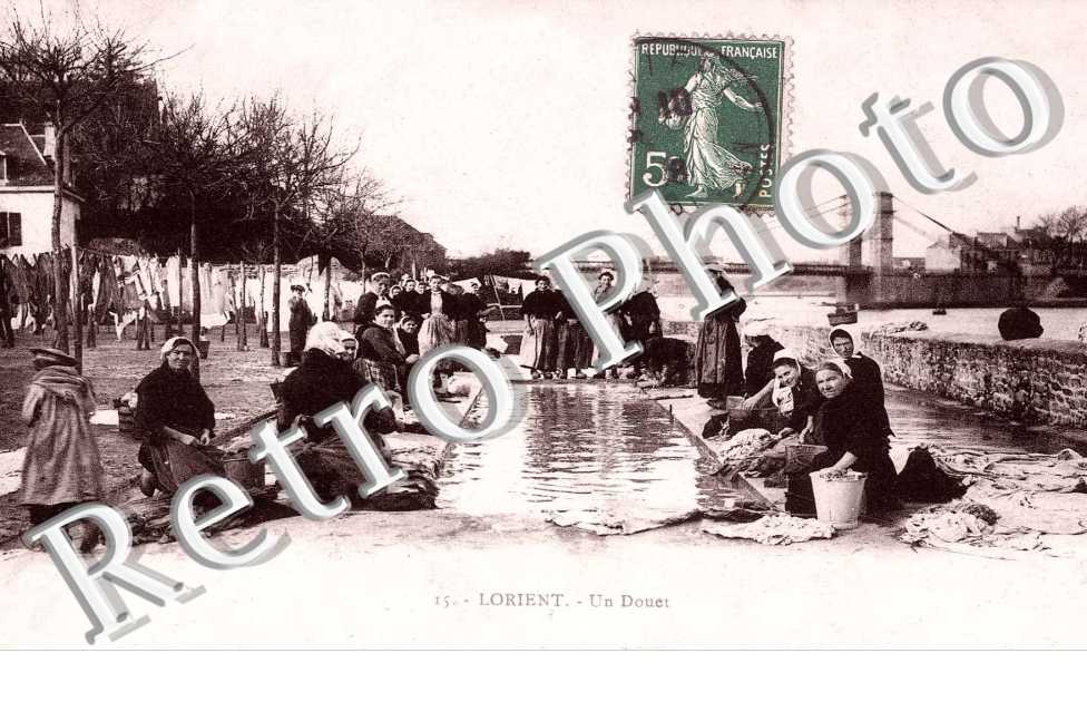 un Douet (lavoir - laveuses)
