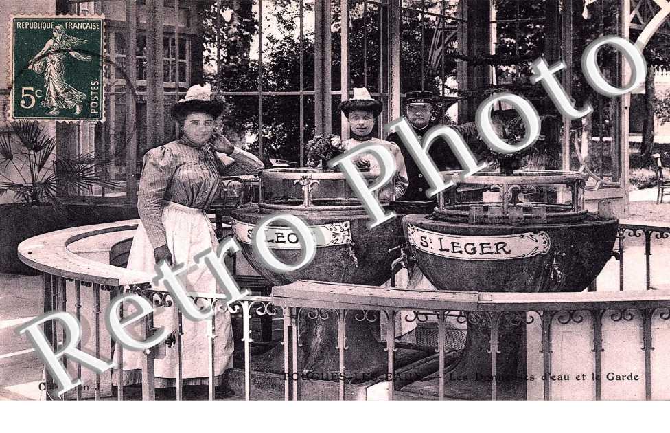 les donneuses d'eau et le garde