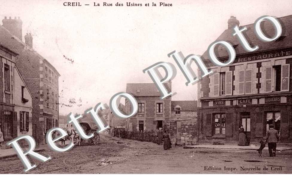 Rue des Usines et la Place