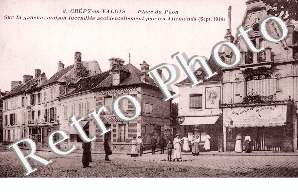 Place du Paon, Une maison incendiee par les Allemands en septembre 1914