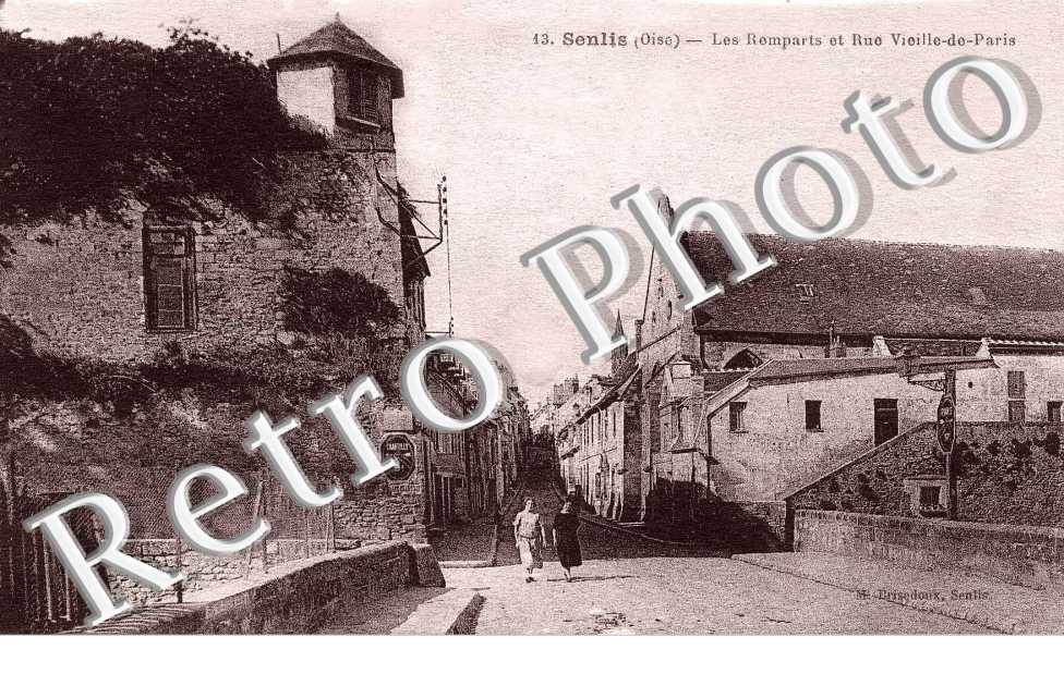 les remparts et rue Vieille-de-Paris