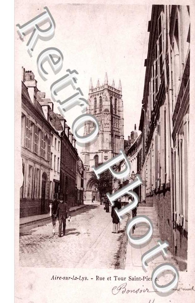 rue et tour Saint Pierre