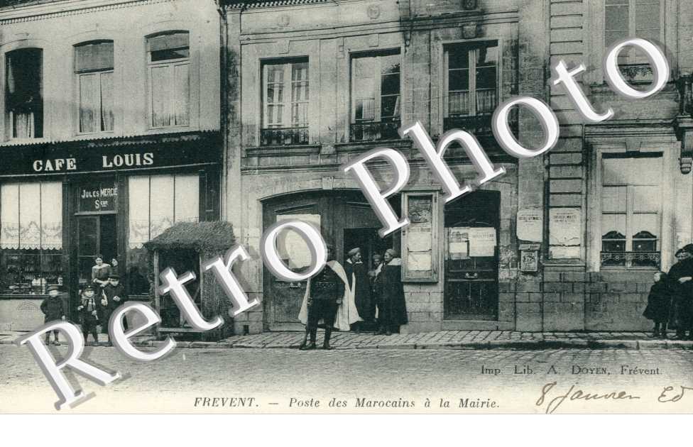 Poste des Marocains a la Mairie