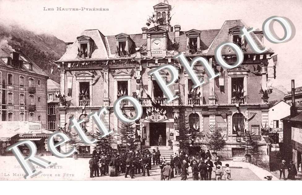 La Mairie un jour de fete