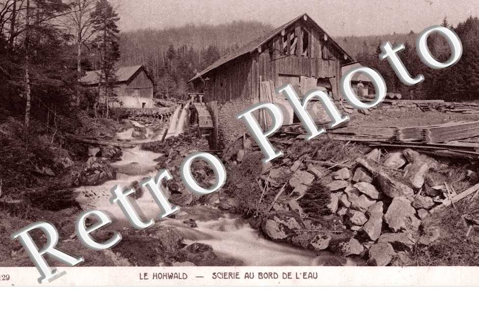 Scierie au bord de l'eau