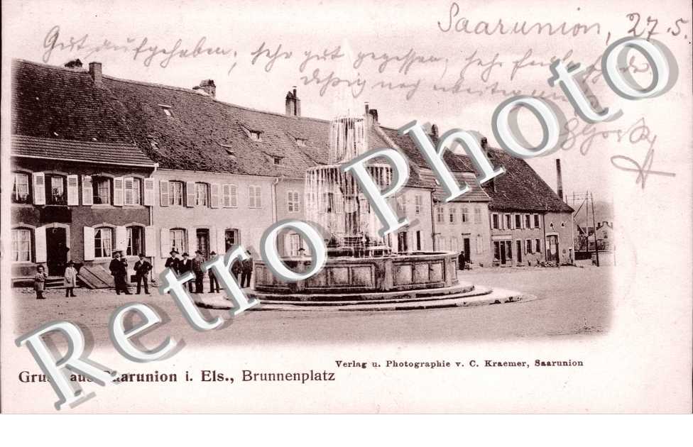 Brunnenplatz - Une Fontaine