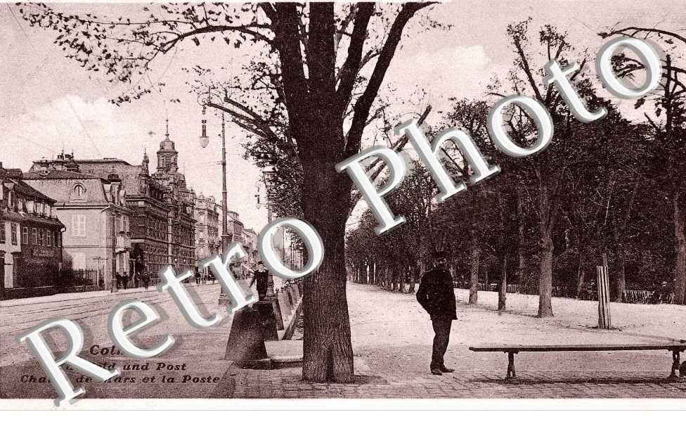 Champ de mars et la Poste