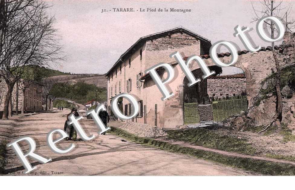 Le pied de la montagne