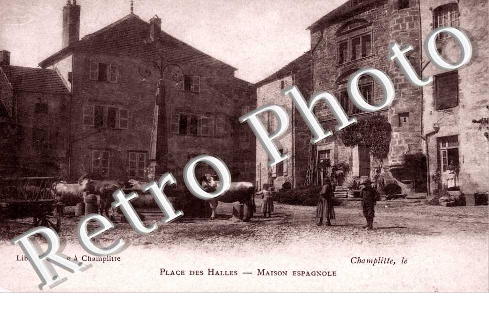 Place des Halles - maison espagnole