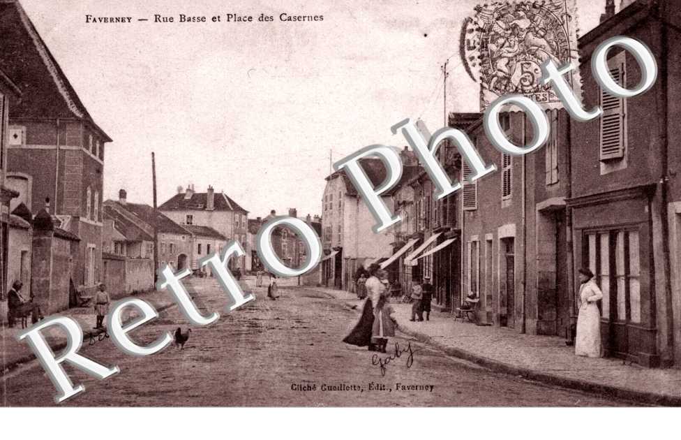 Rue Basse et Place des Casernes