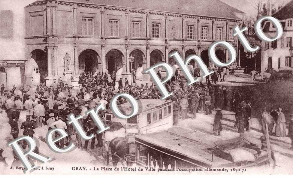 La place de l'hotel de ville pendant l'occupation allemande 1870-71