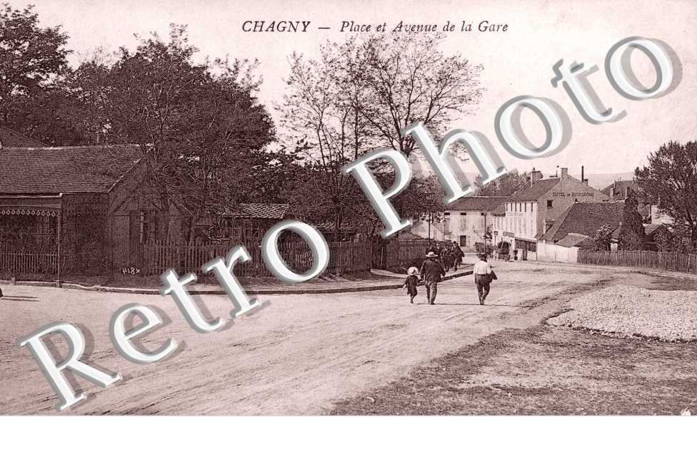 la Place et l'Avenue de la Gare