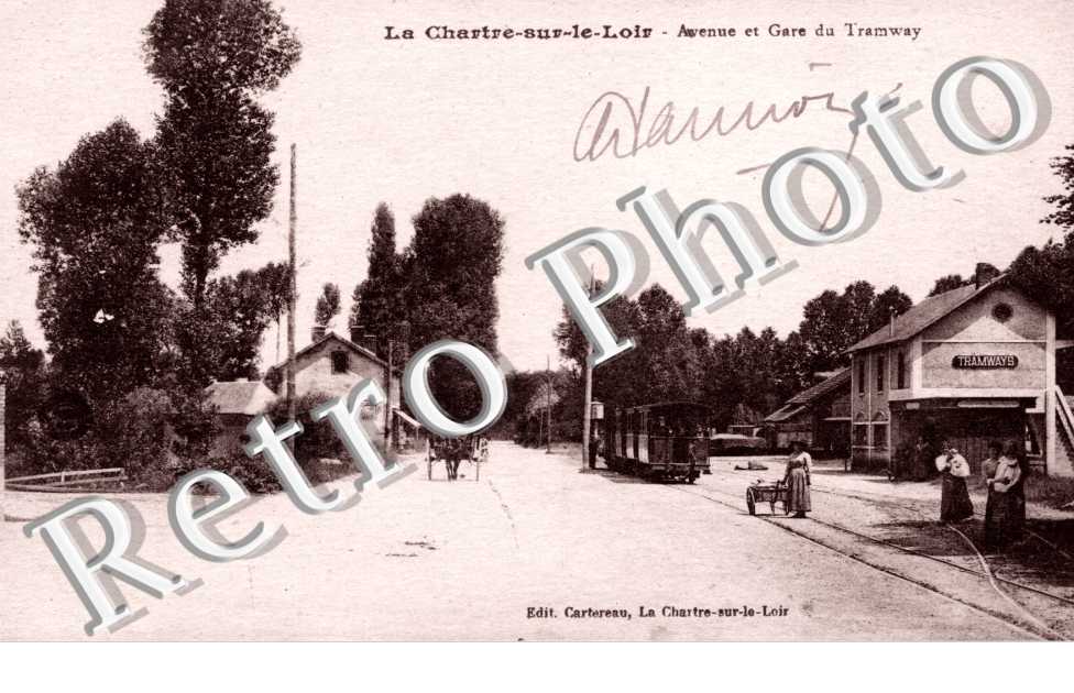 Avenue et gare des tramways
