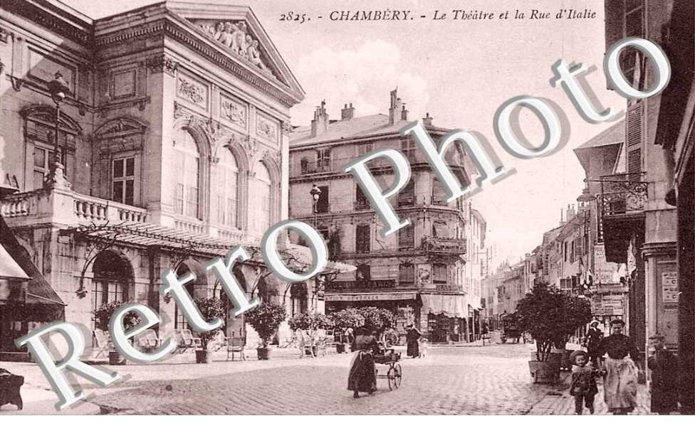Le Theatre et la Rue d'Italie