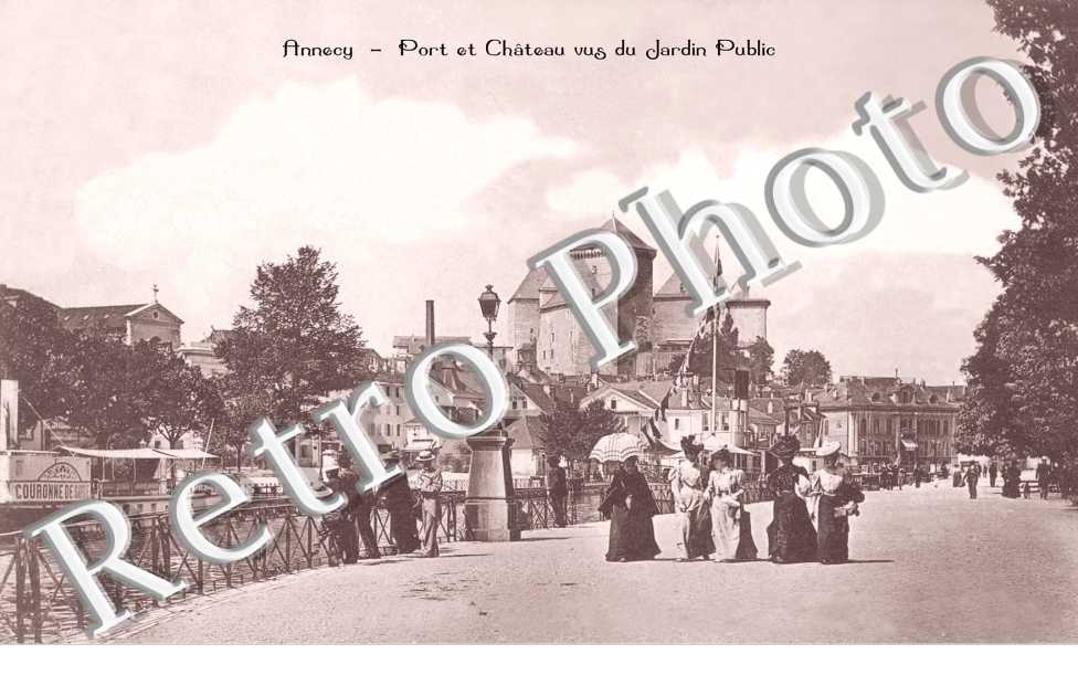 port et chateau vus du jardin public