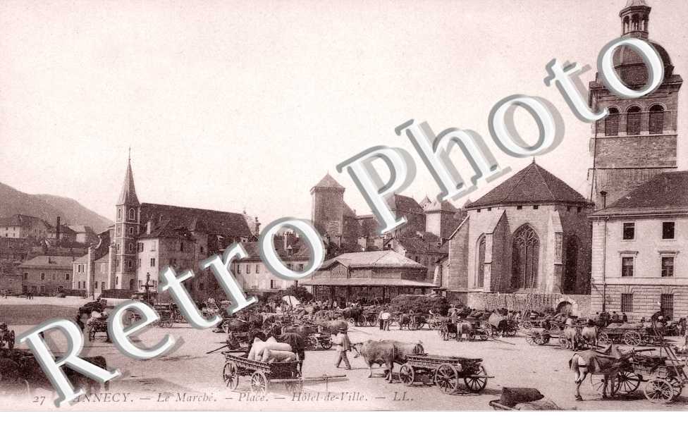 le marche. place. l'hotel de ville