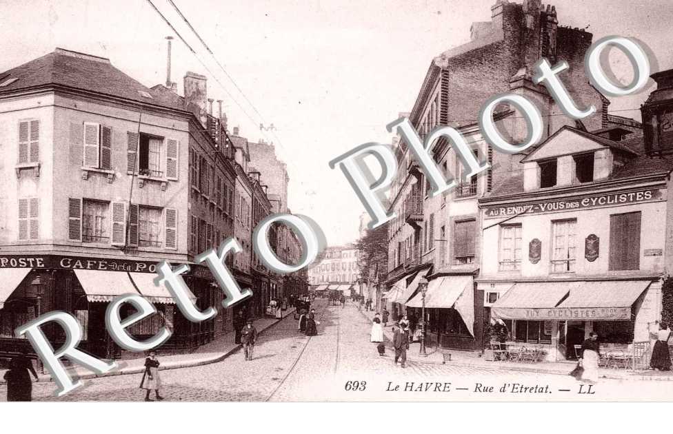 La Rue d'Etretat