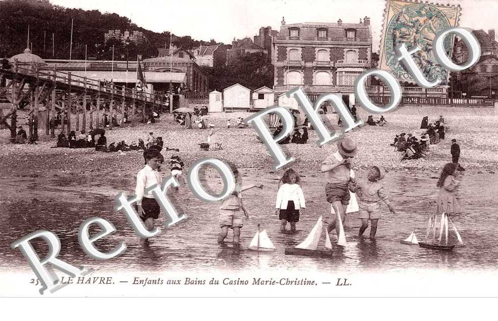 ENFANTS AUX BAINS du casino Marie-Christine