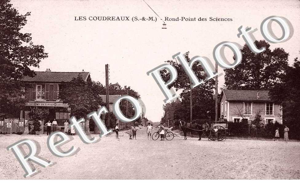 LES COUDREAUX - ROND POINT DES SCIENCES