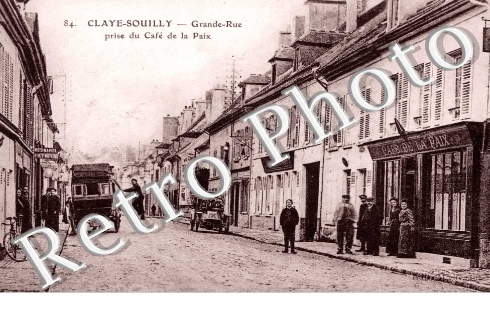 Grande rue prise du cafe de la Paix
