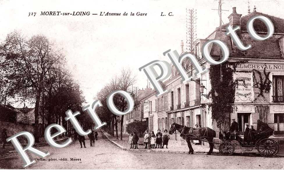 L'avenue de la gare  - attelage de cheval