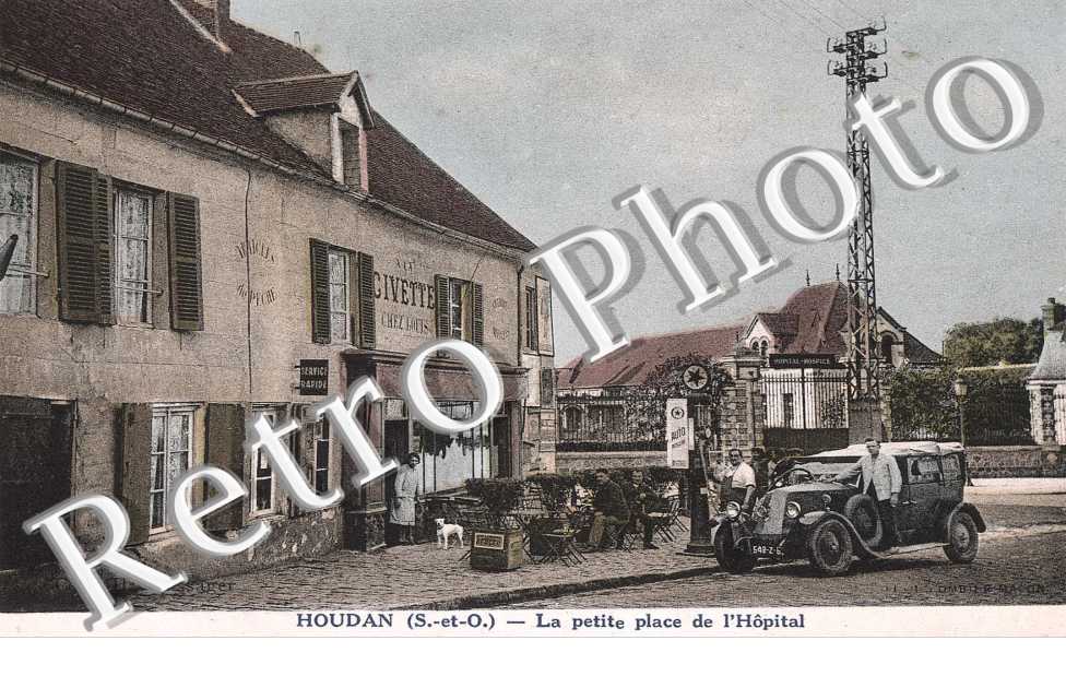 La petite place de l'Hôpital
